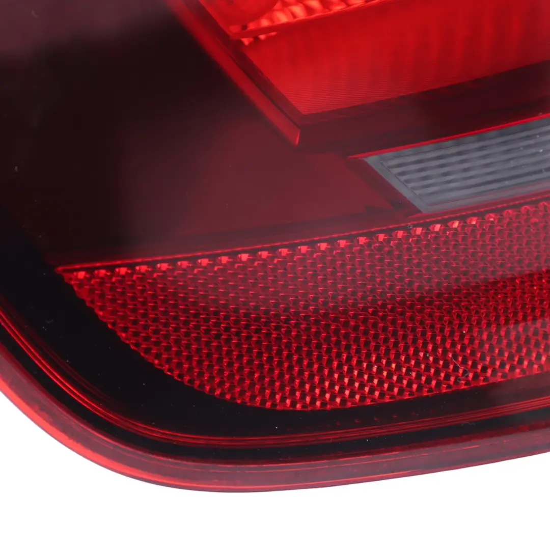 Luz Trasera Izquierda Luz Exterior para Audi A3 8V con número de pieza 8V4945095C Audi A3 8V Luz Trasera Izquierda Luz Exterior - SKU 8V4945095C - Número de pieza 8V4945095C