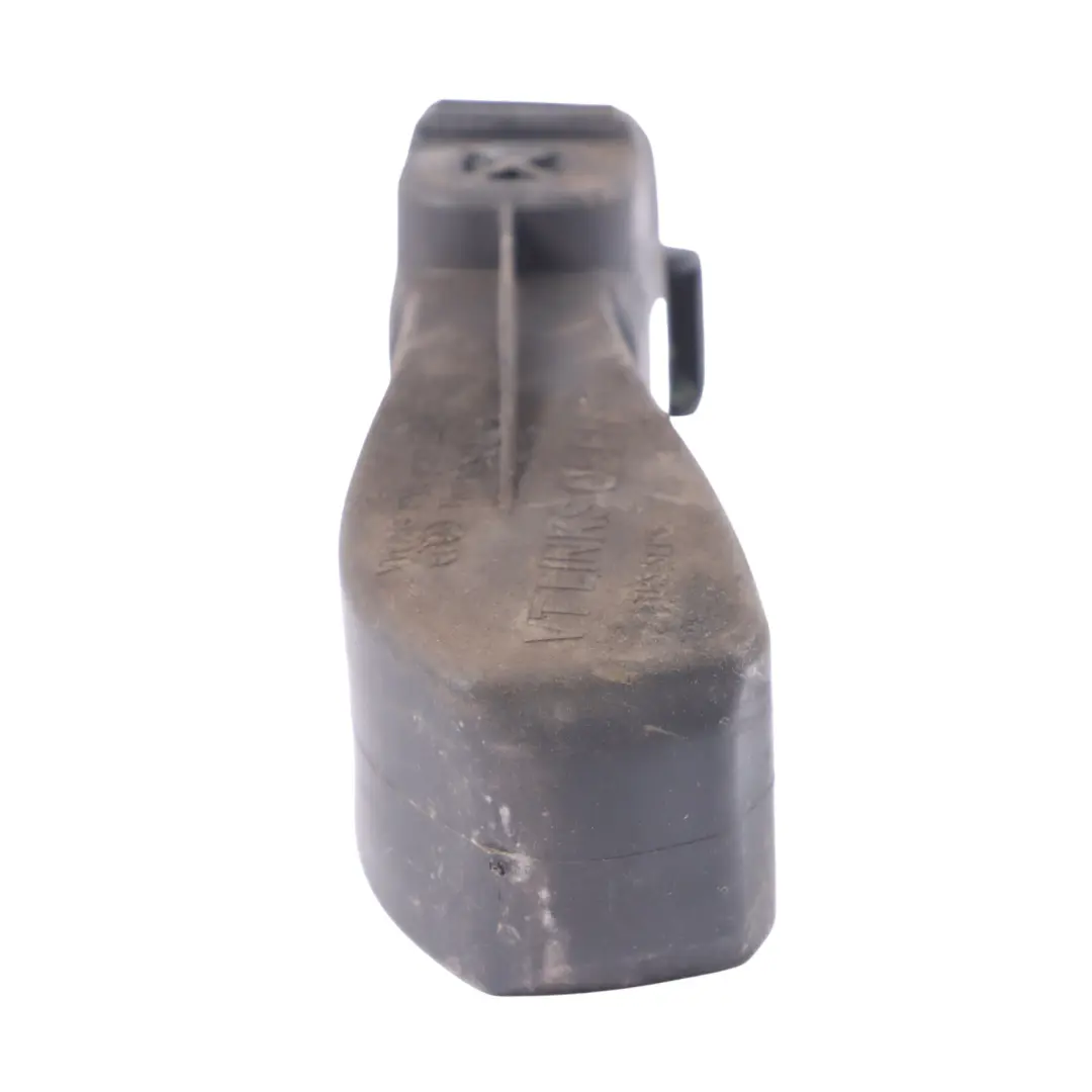 Limitatore Porta Cinghia Anteriore Destra Sinistra per Audi A3 8V Cabrio con numero di parte 8V5837267 Audi A3 8V Cabrio Limitatore Porta Cinghia Anteriore Destra Sinistra - SKU 8V5837267 - Numero di parte 8V5837267