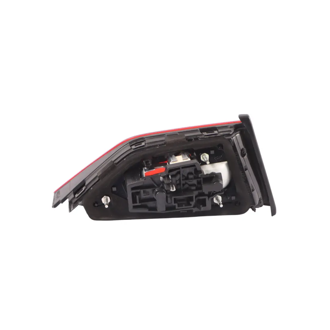 Audi A3 8V Cabrio Feu de Coffre Arrière Droit LED Intérieure - SKU 8V5945094H - Numéro de pièce 8V5945094H