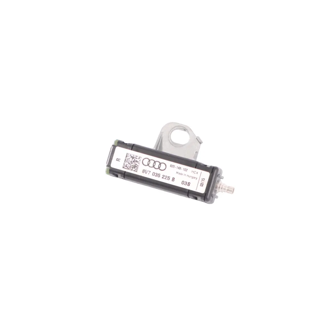 Audi A3 8V Antenna Amplifier Rear Right O/S - SKU 8V7035225B - Part number 8V7035225B