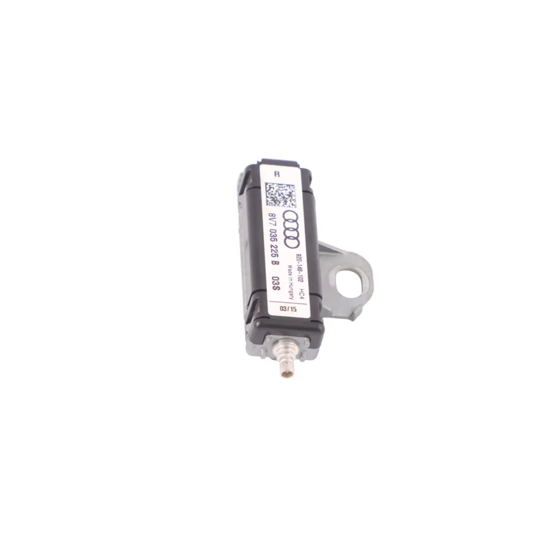 Audi A3 8V Antenna Amplifier Rear Right O/S - SKU 8V7035225B - Part number 8V7035225B