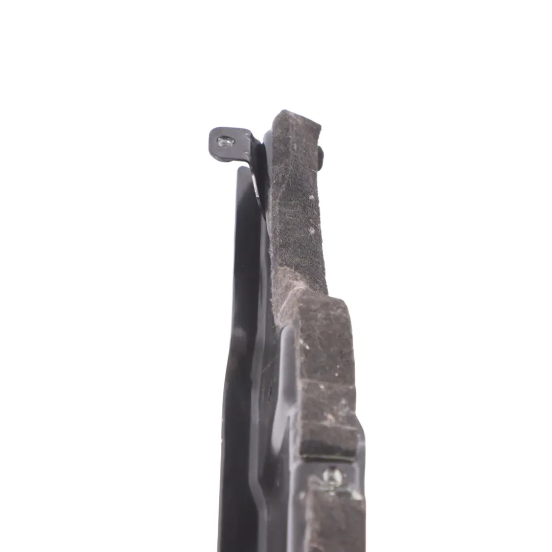 Supporto Staffa Vetro Quartierino Posteriore Sinistro per Audi A3 8V con numero di parte 8V7809889 Audi A3 8V Supporto Staffa Vetro Quartierino Posteriore Sinistro - SKU 8V7809889 - Numero di parte 8V7809889