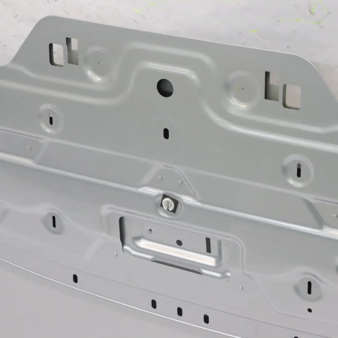 Audi A3 8V Couvercle de boîte de toit décapotable rabat argenté Z7G - SKU 8V7825302B-FSI - Numéro de pièce 8V7825302B