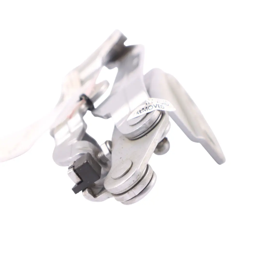 Bisagra trasero Tapa del maletero Derecha Foil Silver - Z7G para Audi A3 8V Cabrio con número de pieza 8V7827300B Audi A3 8V Cabrio Bisagra trasero Tapa del maletero Derecha Foil Silver - Z7G - SKU 8V7827300B-FSI - Número de pieza 8V7827300B