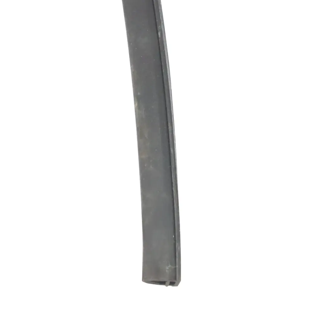 Audi A3 8V Porte Avant Guide Rail Joint Caoutchouc Gauche - SKU 8V7837479A - Numéro de pièce 8V7837479A