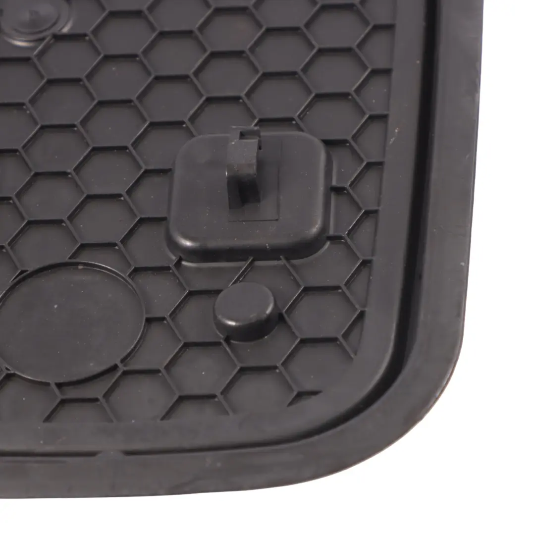 Audi A3 8V Cabrio Alfombrilla de goma puerta delantera izquierda - SKU 8V7837915B - Número de pieza 8V7837915B