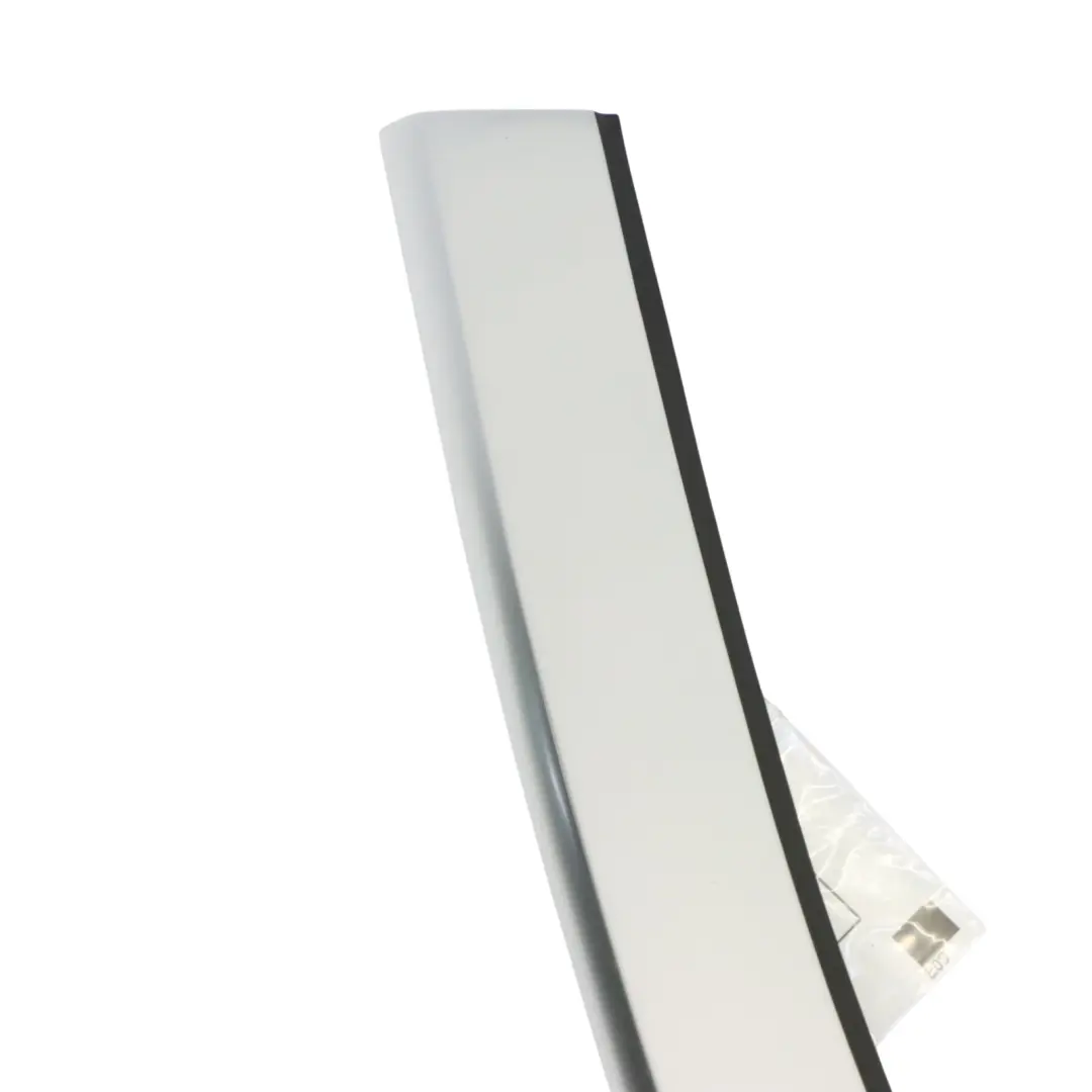 Embellecedor del maletero trasero convertible Aluminio para Audi A3 8V con número de pieza 8V7853297D Audi A3 8V Embellecedor del maletero trasero convertible Aluminio - SKU 8V7853297D - Número de pieza 8V7853297D