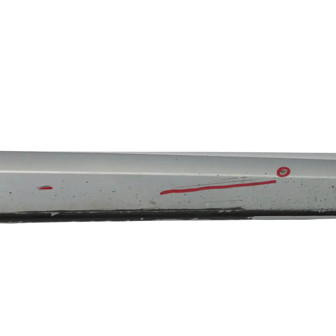 Minigonna laterale destra Pannello soglia S Line Foil Silver - Z7G per Audi A3 8V con numero di parte 8V7853860 Audi A3 8V Minigonna laterale destra Pannello soglia S Line Foil Silver - Z7G - SKU 8V7853860-FSI - Numero di parte 8V7853860