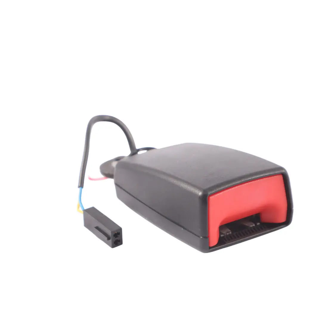 Verrouillage la ceinture sécurité arrière gauche pour Audi A3 8V cabriolet à propos du numéro de pièce 8V7857739 Audi A3 8V cabriolet Verrouillage la ceinture sécurité arrière gauche - SKU 8V7857739 - Numéro de pièce 8V7857739