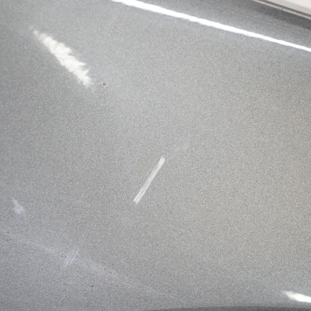 Audi A1 8X Seitenteil vorne rechts Kotflügelabdeckung Daytona Grau - Z7S - SKU 8X0821106-DGR - Teilenummer 8X0821106