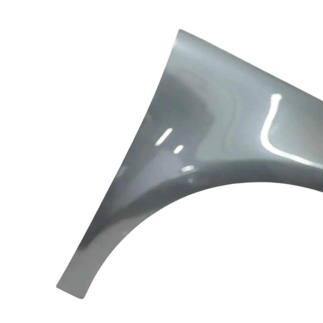 Pannello laterale anteriore destro Parafango Daytona Grey - Z7S per Audi A1 8X con numero di parte 8X0821106 Audi A1 8X Pannello laterale anteriore destro Parafango Daytona Grey - Z7S - SKU 8X0821106-DGR - Numero di parte 8X0821106