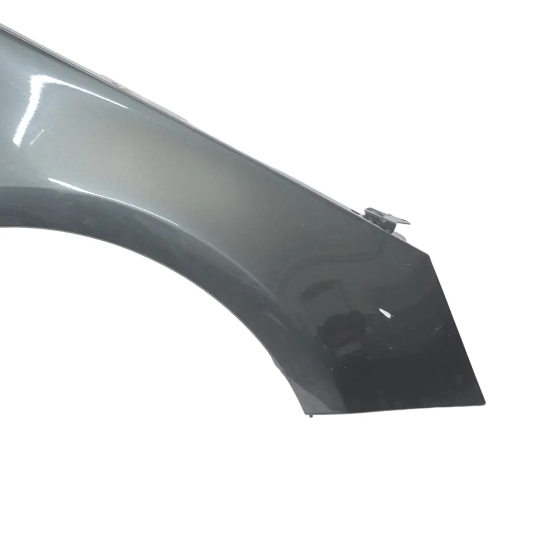 Panel Lateral Delantero Derecho Guardabarros Daytona Grey - Z7S para Audi A1 8X con número de pieza 8X0821106 Audi A1 8X Panel Lateral Delantero Derecho Guardabarros Daytona Grey - Z7S - SKU 8X0821106-DGR - Número de pieza 8X0821106