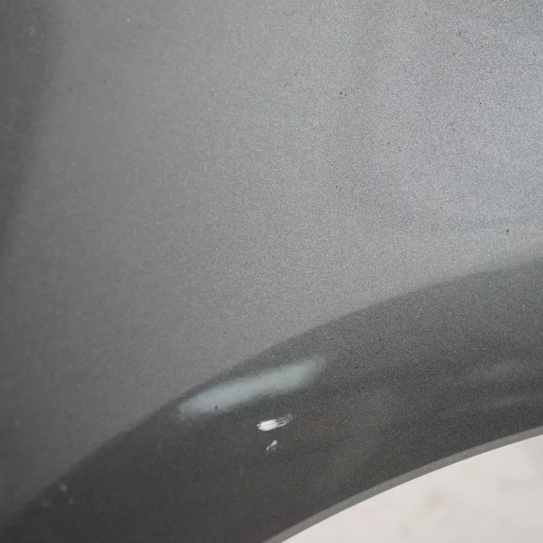 Audi A1 8X Seitenteil vorne rechts Kotflügelabdeckung Daytona Grau - Z7S - SKU 8X0821106-DGR - Teilenummer 8X0821106