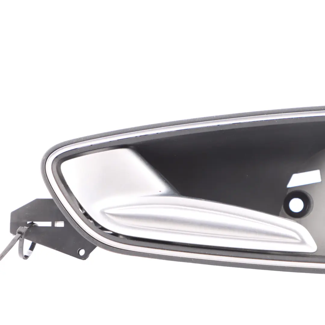 Audi A1 8X Poignée de porte avant gauche Intérieur Pull - SKU 8X0837019E - Numéro de pièce 8X0837019E