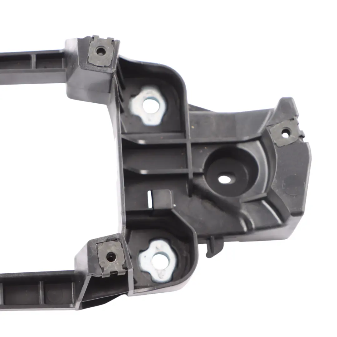 Uchwyt Mocowania Wybieraka Biegów do Audi A1 8X o numerze 8X0863531 Audi A1 8X Uchwyt Mocowania Wybieraka Biegów - SKU 8X0863531 - Numer Części 8X0863531