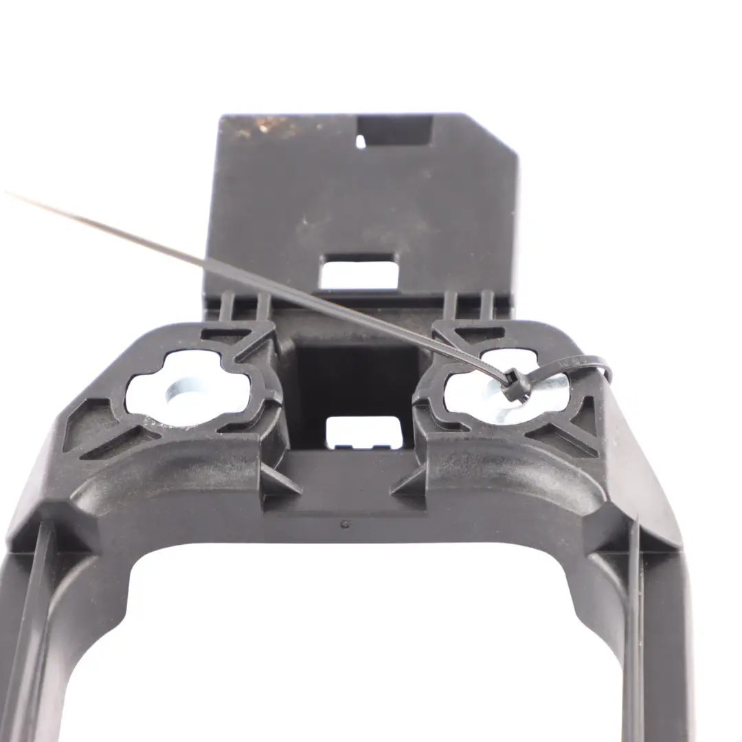 Audi A1 8X Support Fixation Levier Sélecteur Vitesses - SKU 8X0863531 - Numéro de pièce 8X0863531