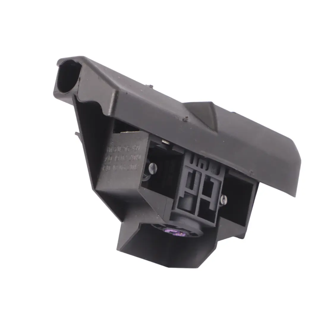 Positiver Batterie-Überlastungsschutz für Audi A1 8X mit Teilenummer 8X0915459 Audi A1 8X Positiver Batterie-Überlastungsschutz - SKU 8X0915459 - Teilenummer 8X0915459