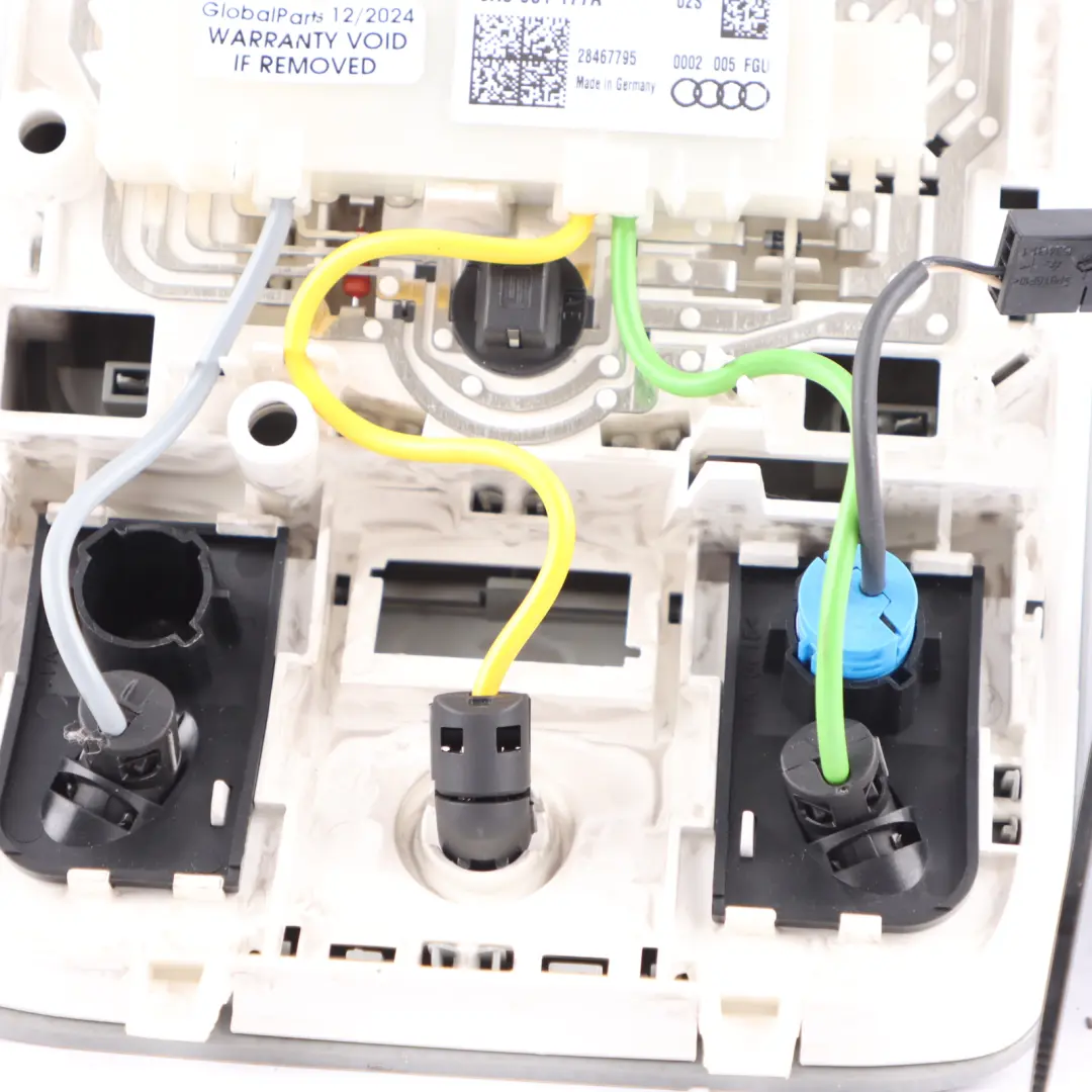 Audi A1 8X Lampa Podsufitki Oświetlenie Wnętrza Szary - SKU 8X0947135AL-1 - Numer Części 8X0947135AL