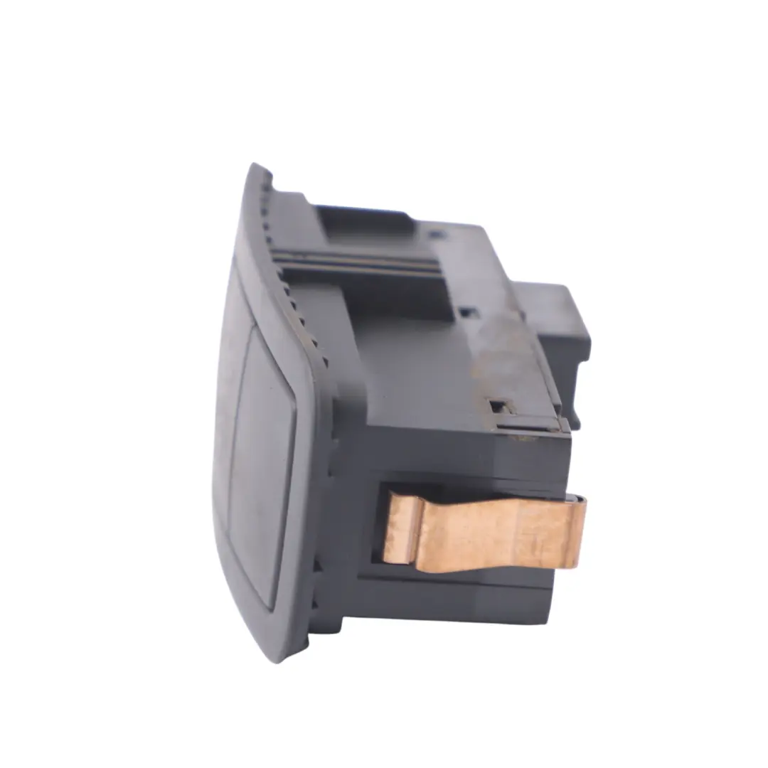 Hazard Light Switch Taste Panel Trim Abdeckung für Audi A1 8X mit Teilenummer 8X0959672B Audi A1 8X Hazard Light Switch Taste Panel Trim Abdeckung - SKU 8X0959672B - Teilenummer 8X0959672B