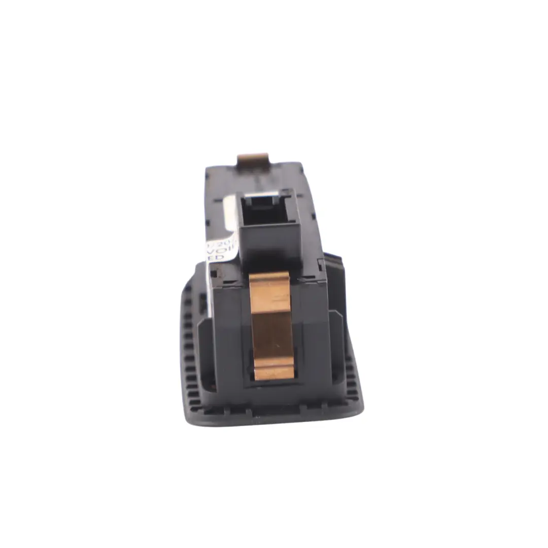 Coperchio rivestimento pulsante interruttore emergenza per Audi A1 8X con numero di parte 8X0959672B Audi A1 8X Coperchio rivestimento pulsante interruttore emergenza - SKU 8X0959672B - Numero di parte 8X0959672B