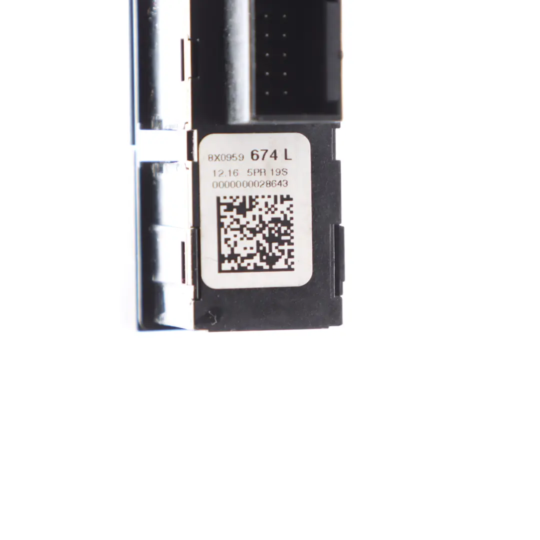 Przycisk przełącznik Drive Select Wyboru Napędu do Audi A1 8X o numerze 8X0959674L Audi A1 8X Przycisk przełącznik Drive Select Wyboru Napędu - SKU 8X0959674L - Numer Części 8X0959674L