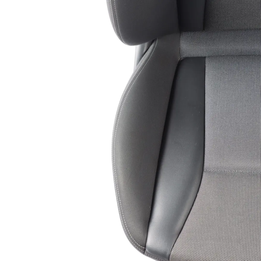 Tür Sport Sitz Vorne Links Stoff Schwarz Seele Grau für Audi A1 8X 5 mit Teilenummer 8X4881805C Audi A1 8X 5 Tür Sport Sitz Vorne Links Stoff Schwarz Seele Grau - SKU 8X4881805C - Teilenummer 8X4881805C