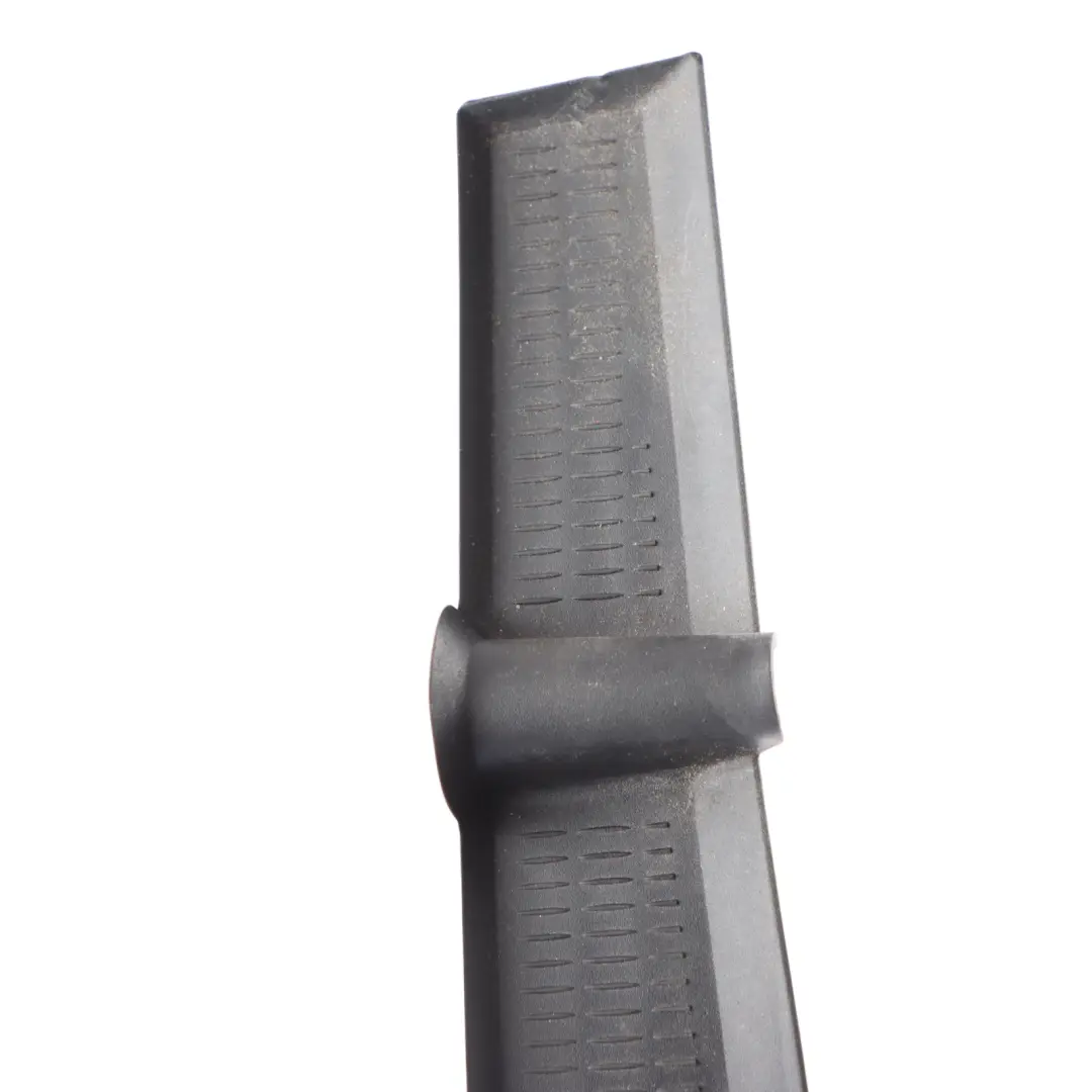 Front Right O/S Door Insert Floor Mat Cover Trim to BMW Z4 E89 with Part number 9167068 BMW Z4 E89 Front Right O/S Door Insert Floor Mat Cover Trim - SKU 9167068 - Part number 9167068