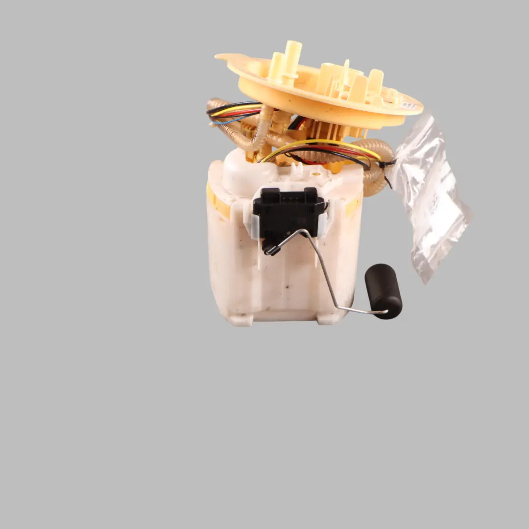 Pump BMW G30 G31 G32 Delivery Sender Module Unit to Fuel Tank with Part number 9468608 Fuel Tank Pump BMW G30 G31 G32 Delivery Sender Module Unit - SKU 9468608 - Part number 9468608