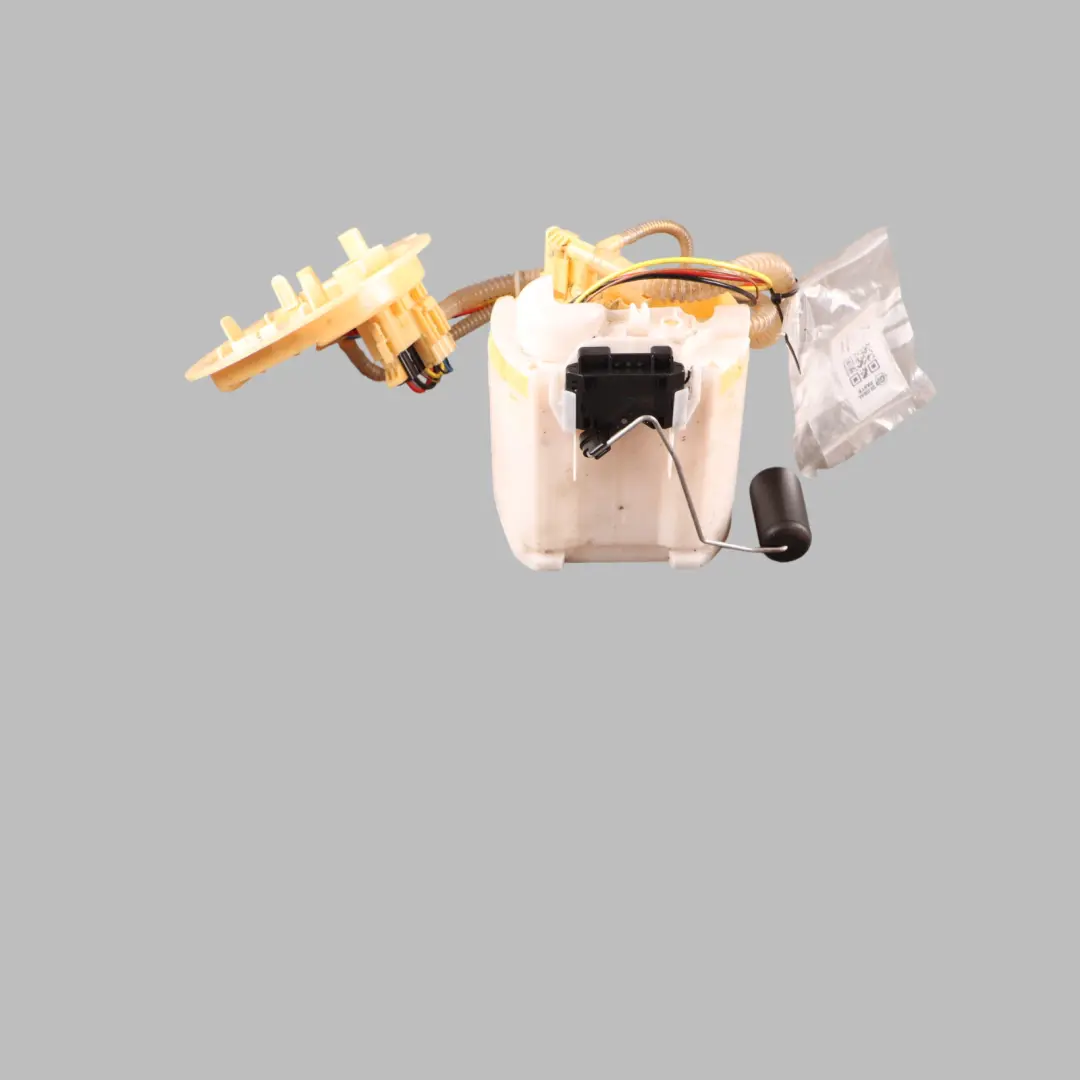 Pump BMW G30 G31 G32 Delivery Sender Module Unit to Fuel Tank with Part number 9468608 Fuel Tank Pump BMW G30 G31 G32 Delivery Sender Module Unit - SKU 9468608 - Part number 9468608