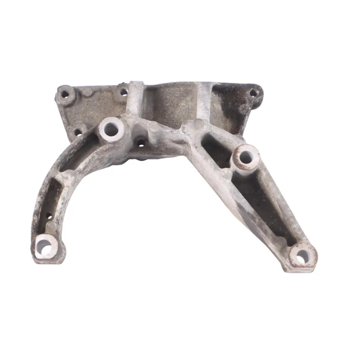 TC7 1.8L Zetec Servolenkungspumpe Halterung für Ford Transit Connect mit Teilenummer 97BB3K738CA Ford Transit Connect TC7 1.8L Zetec Servolenkungspumpe Halterung - SKU 97BB3K738CA - Teilenummer 97BB3K738CA
