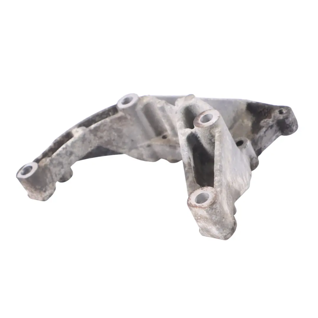 TC7 1.8L Zetec Servolenkungspumpe Halterung für Ford Transit Connect mit Teilenummer 97BB3K738CA Ford Transit Connect TC7 1.8L Zetec Servolenkungspumpe Halterung - SKU 97BB3K738CA - Teilenummer 97BB3K738CA
