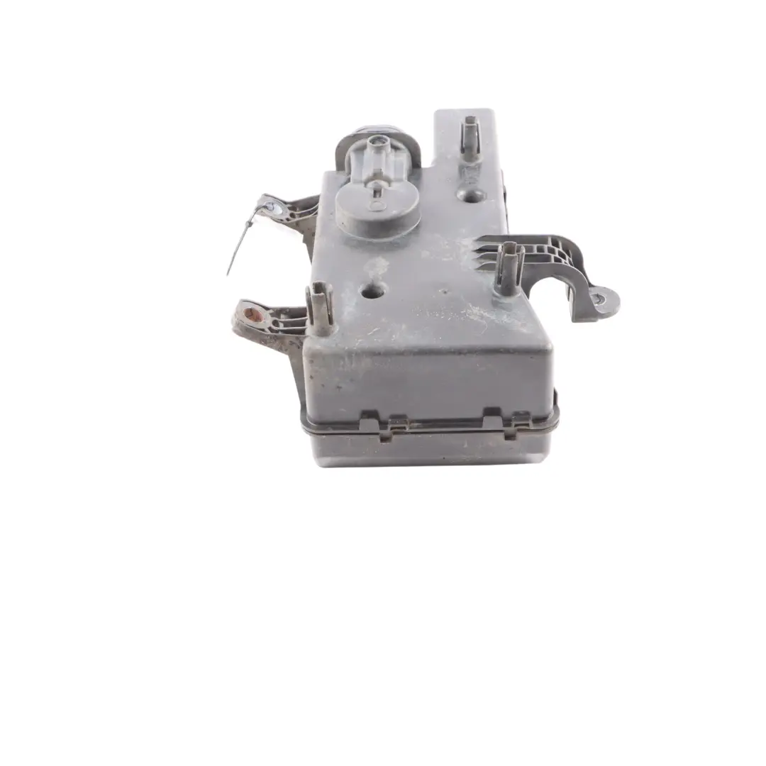 Citroen Relay Peugeot Boxer Fuel Ad Blue Additive Tank to with Part number 9806639880 Citroen Relay Peugeot Boxer Fuel Ad Blue Additive Tank - SKU 9806639880 - Part number 9806639880