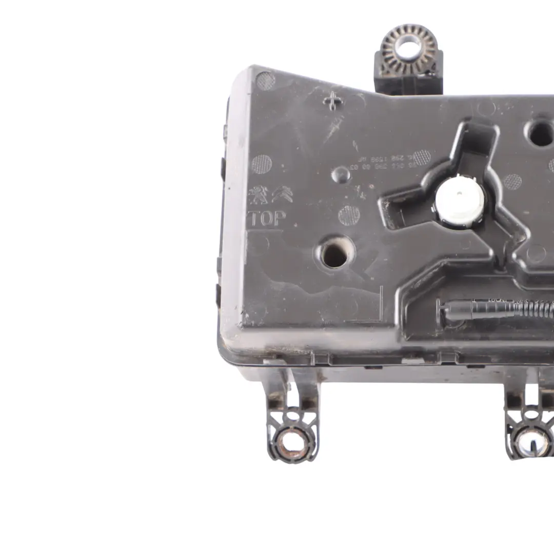 Citroen Relay Peugeot Boxer Fuel Ad Blue Additive Tank to with Part number 9806639880 Citroen Relay Peugeot Boxer Fuel Ad Blue Additive Tank - SKU 9806639880 - Part number 9806639880