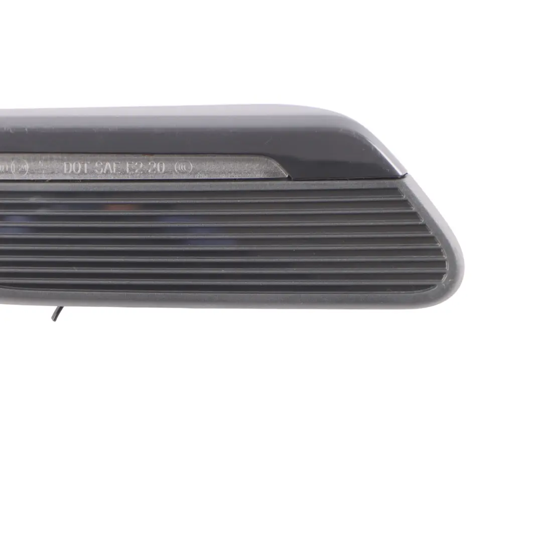 Répétiteur clignotant avant Mini F55 F56 F57 LCI Signal marquage droite pour à propos du numéro de pièce 9879002 Répétiteur clignotant avant Mini F55 F56 F57 LCI Signal marquage droite - SKU 9879002 - Numéro de pièce 9879002