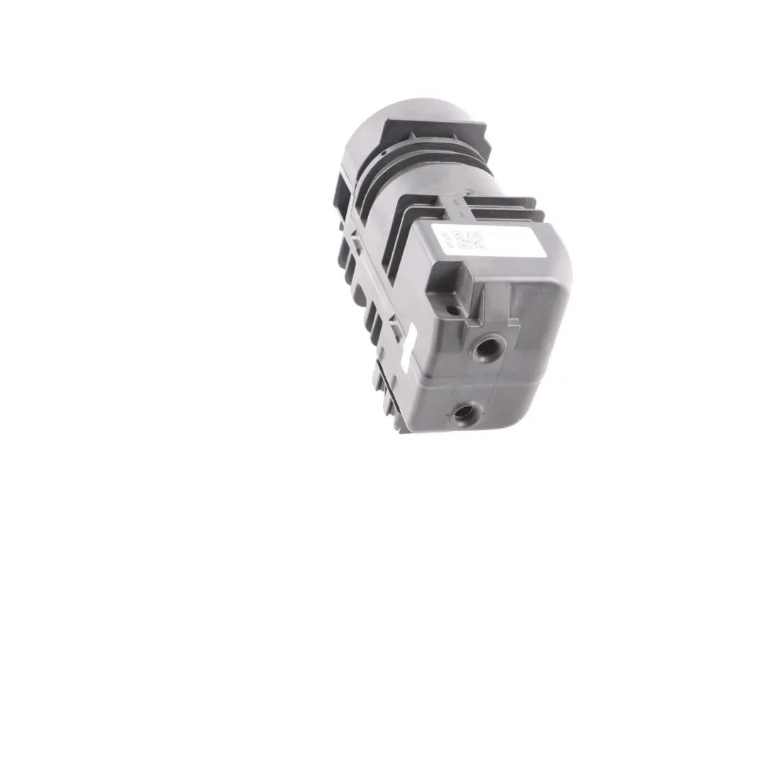 Vacuum Pump Control Unit to Mercedes W221 Dynamic Seat with Part number A0009004413 Mercedes W221 Dynamic Seat Vacuum Pump Control Unit - SKU A0009004413 - Part number A0009004413