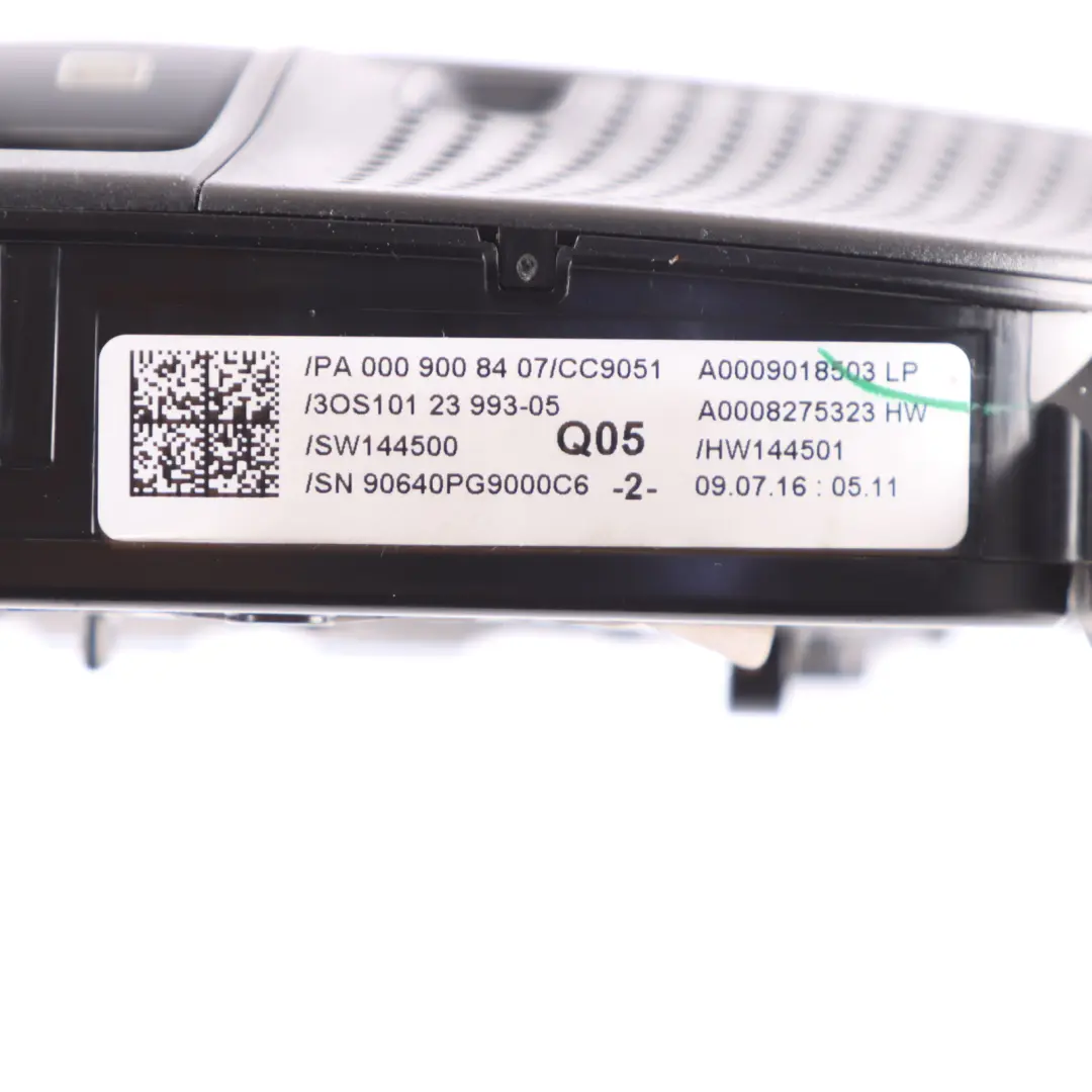 Lampka Podsufitki Panel Przełącznik do Mercedes W205 o numerze A0009018503 Mercedes W205 Lampka Podsufitki Panel Przełącznik - SKU A0009018503 - Numer Części A0009018503