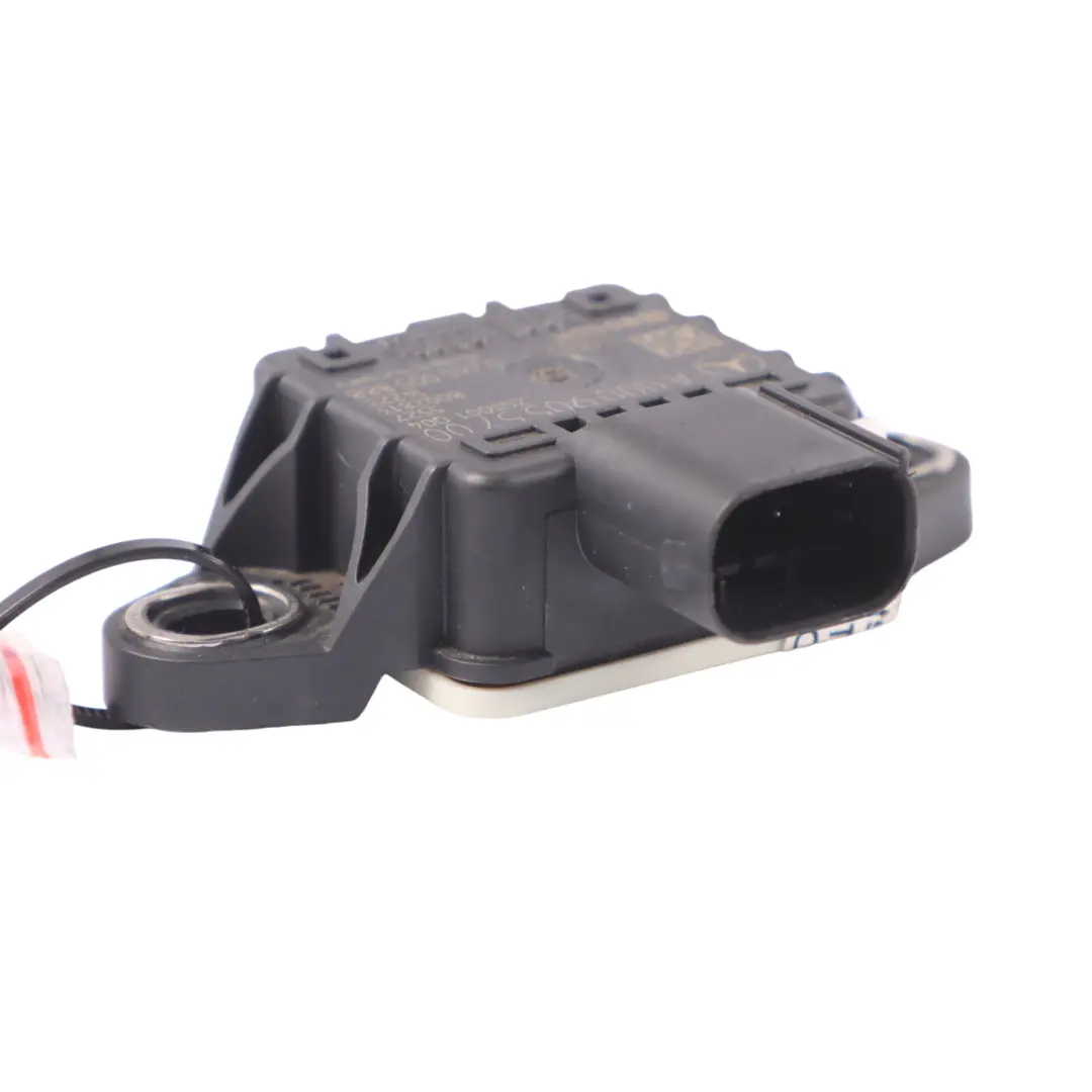Sensor de velocidad de guiñada del freno ECU para Mercedes W639 con número de pieza A0009055700 Mercedes W639 Sensor de velocidad de guiñada del freno ECU - SKU A0009055700 - Número de pieza A0009055700