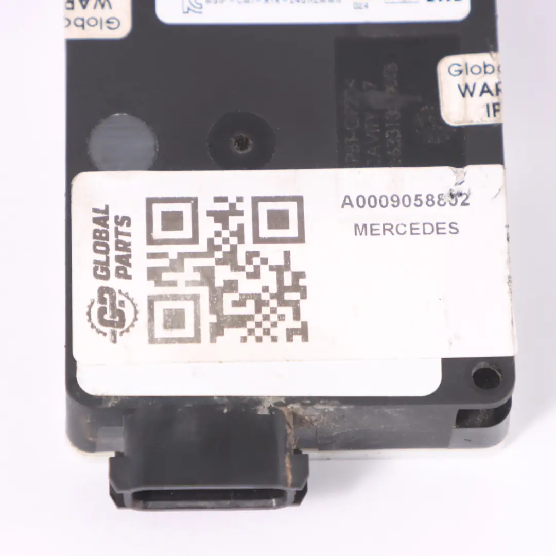 Mercedes W166 W205 W212 Parachoque Trasero Sensor Punto Ciego Módulo - SKU A0009058802 - Número de pieza A0009058802