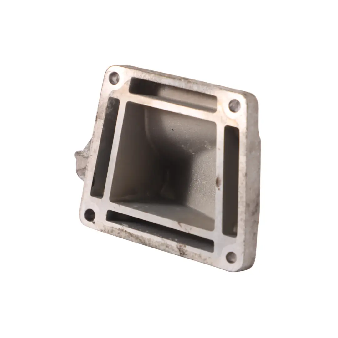 OM156 Mocowanie Łapa Silnika Prawa do Mercedes W164 ML 63 AMG o numerze A1562231404 Mercedes W164 ML 63 AMG OM156 Mocowanie Łapa Silnika Prawa - SKU A1562231404 - Numer Części A1562231404