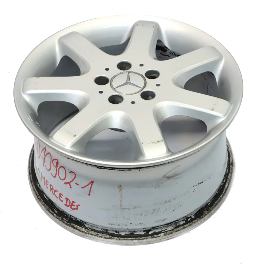 Silberne Leicht metall Felge 17" 8.5J ET52 für Mercedes ML W163 mit Teilenummer A1634010902 Mercedes ML W163 Silberne Leicht metall Felge 17" 8.5J ET52 - SKU A1634010902-1 - Teilenummer A1634010902