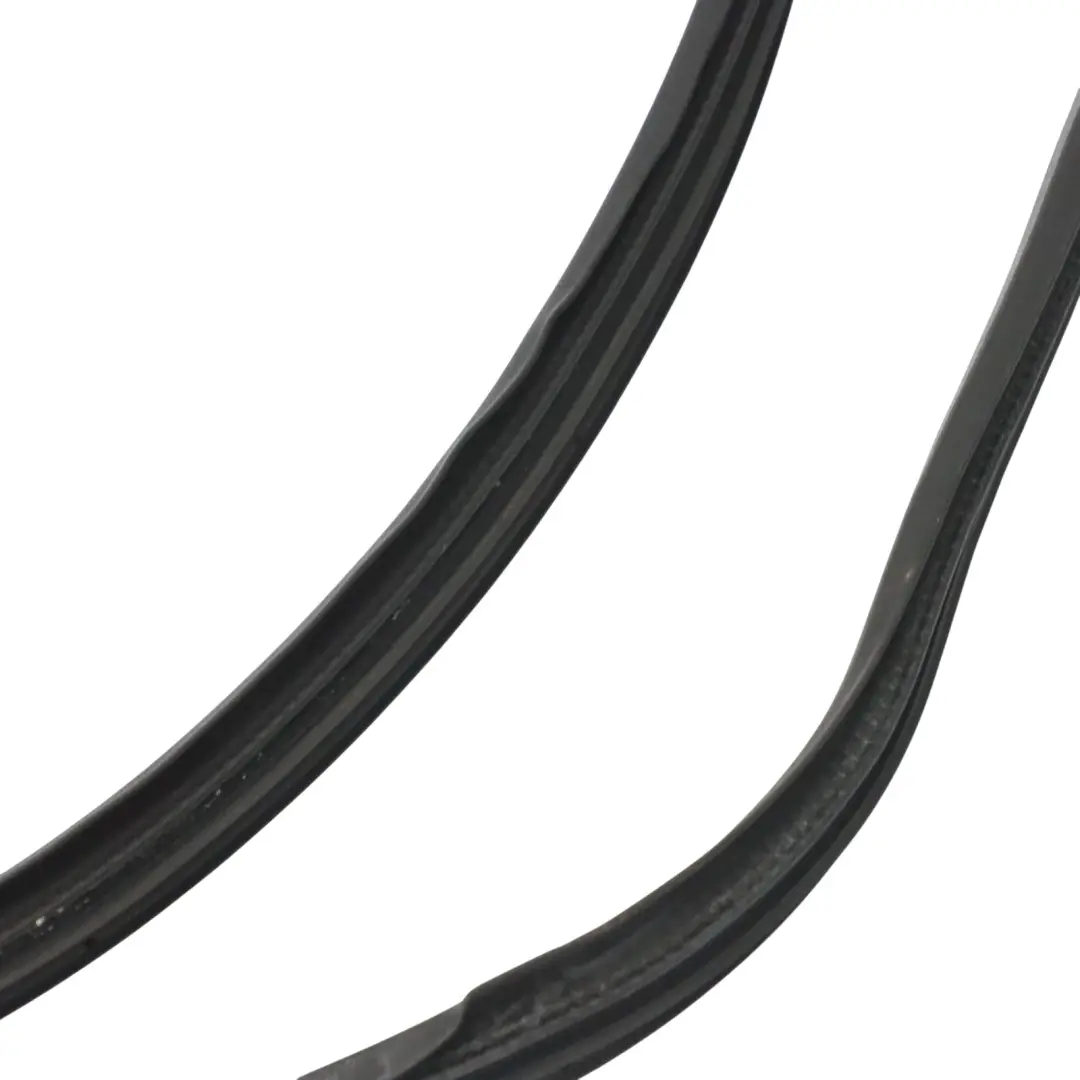 Mercedes W163 Uszczelka Drzwi Przód Lewo - SKU A1636901498 - Numer Części A1636901498