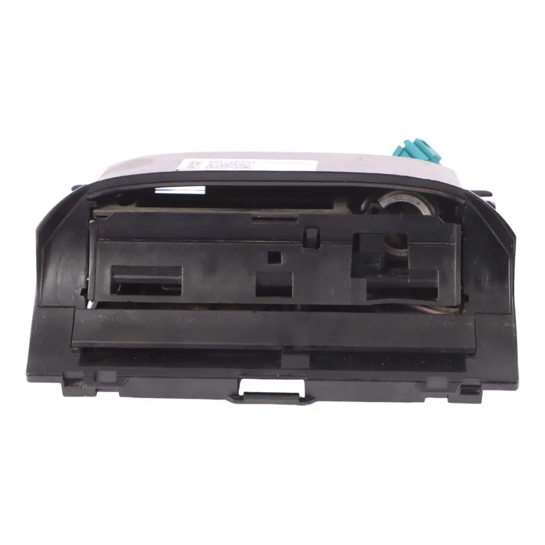 Mercedes ML W163 Enchufe para Encendedor Cenicero Consola Central Delantera - SKU A1638100530-2 - Número de pieza A1638100530