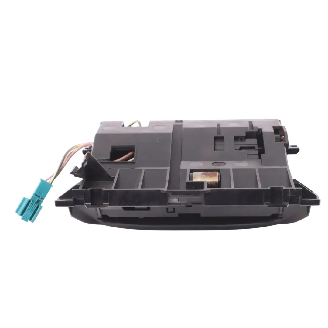 Mercedes ML W163 Console centrale anteriore Presa accendisigari - SKU A1638100530-2 - Numero di parte A1638100530