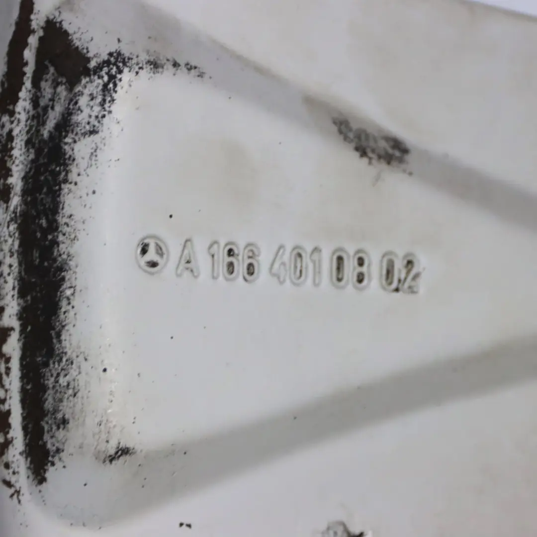 Alloy Rim 19" 8.5J ET:59 7 Spoke to Mercedes ML W166 Silver Wheel with Part number A1664010802 Mercedes ML W166 Silver Wheel Alloy Rim 19" 8.5J ET:59 7 Spoke - SKU A1664010802-3 - Part number A1664010802