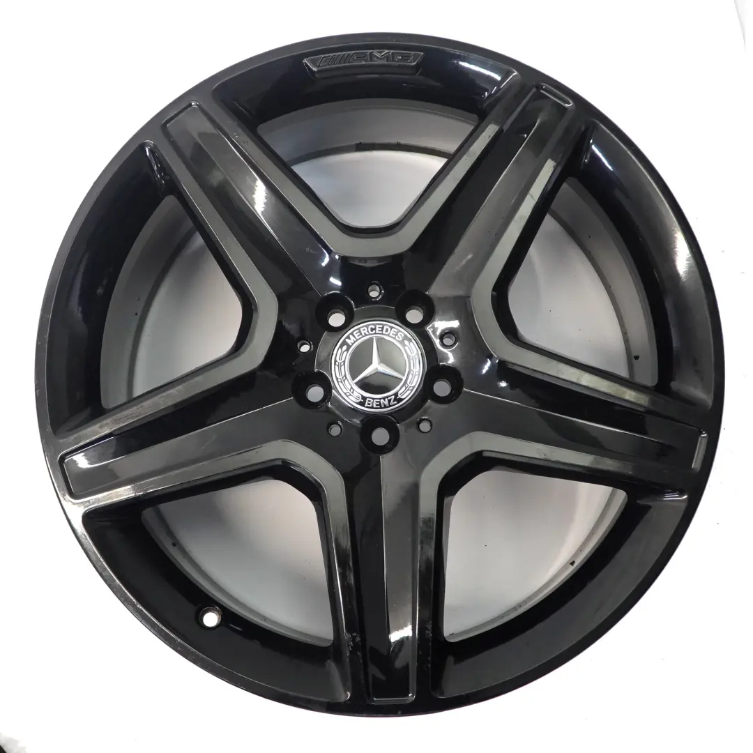 Llanta de aleación negra 20" 5 radios 9J ET:57 para Mercedes ML W166 AMG con número de pieza A1664012002 Mercedes ML W166 AMG Llanta de aleación negra 20" 5 radios 9J ET:57 - SKU A1664012002-4 - Número de pieza A1664012002