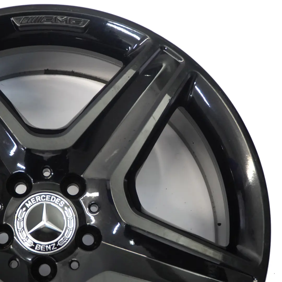 Schwarz Alufelge 20" 5 Speichen 9J ET:57 für Mercedes ML W166 AMG mit Teilenummer A1664012002 Mercedes ML W166 AMG Schwarz Alufelge 20" 5 Speichen 9J ET:57 - SKU A1664012002-4 - Teilenummer A1664012002