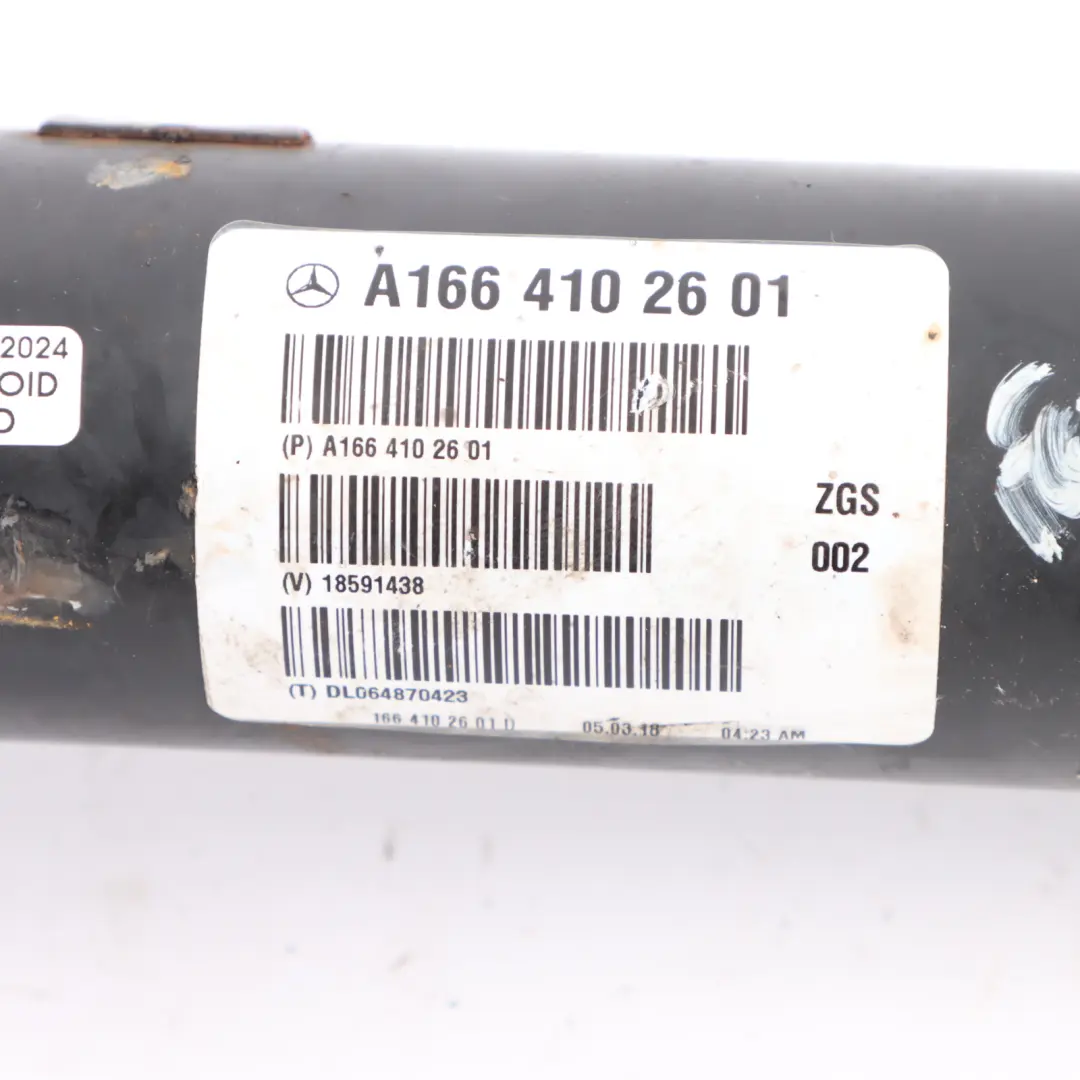 Przedni Wał Napędowy Przód do Mercedes W166 M276 o numerze A1664102601 Mercedes W166 M276 Przedni Wał Napędowy Przód - SKU A1664102601 - Numer Części A1664102601