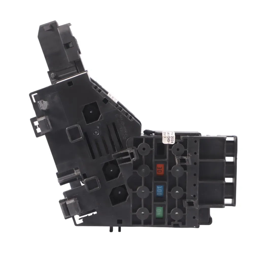 Caja de fusibles del compartimento del motor derecha para Mercedes ML W166 GLE C292 con número de pieza A1665405202 Mercedes ML W166 GLE C292 Caja de fusibles del compartimento del motor derecha - SKU A1665405202 - Número de pieza A1665405202