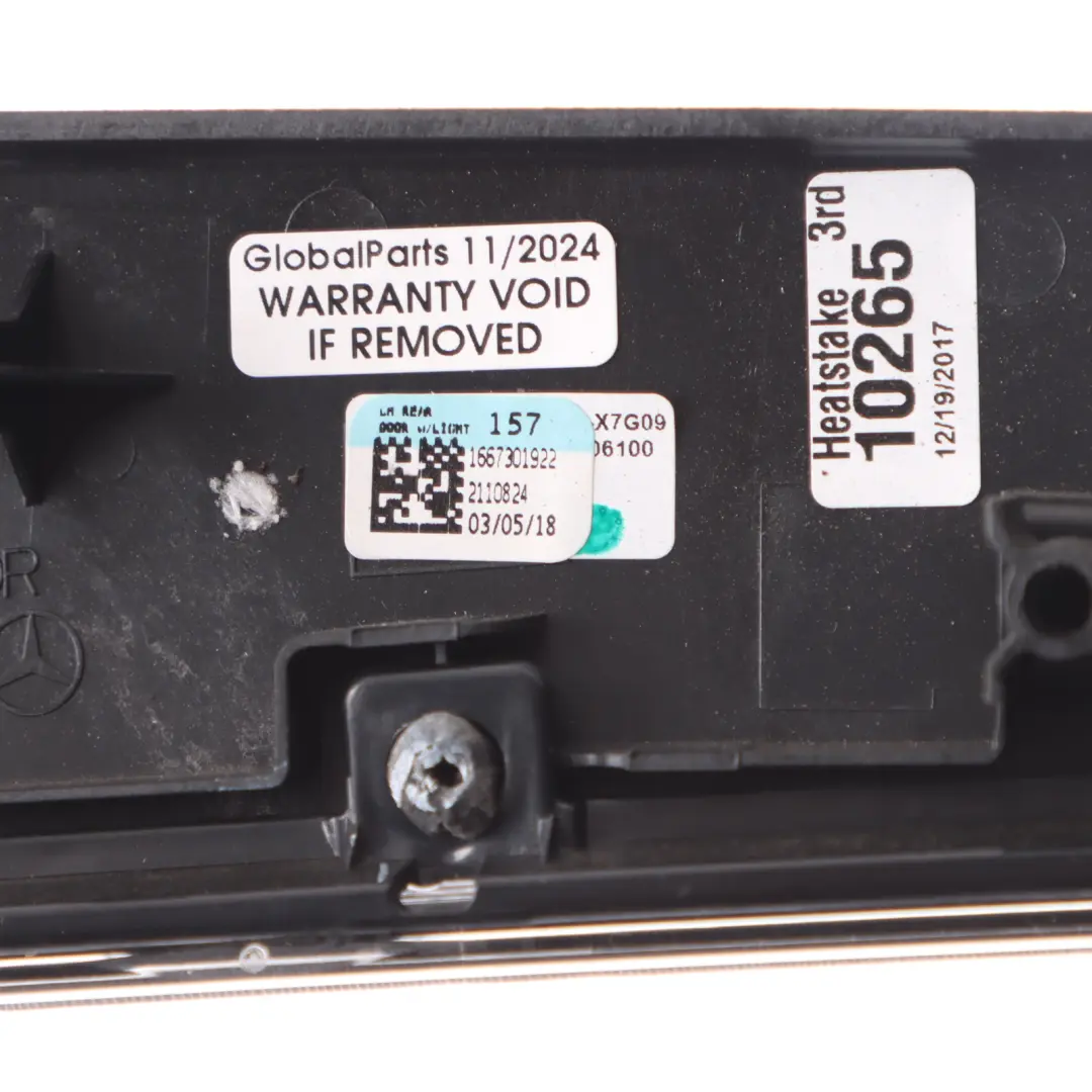 Mercedes W166 Osłona Klamki Drzwi Tylnych Panel Wewnętrzny Lewy - SKU A1667301922 - Numer Części A1667301922
