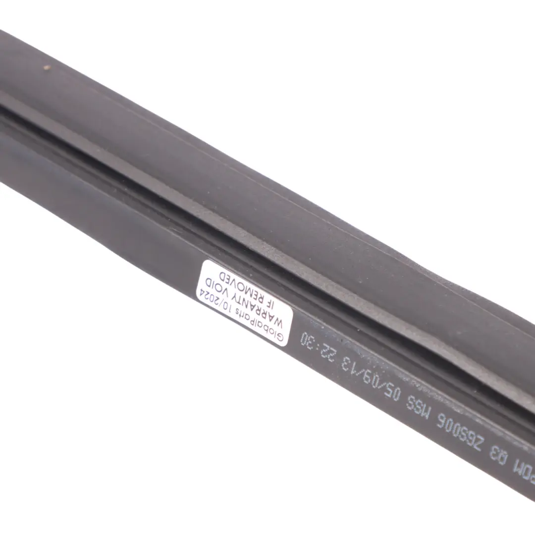 Hintere Tür Fenster Dichtung Gummi Innen Links für Mercedes W166 mit Teilenummer A1667350165 Mercedes W166 Hintere Tür Fenster Dichtung Gummi Innen Links - SKU A1667350165 - Teilenummer A1667350165
